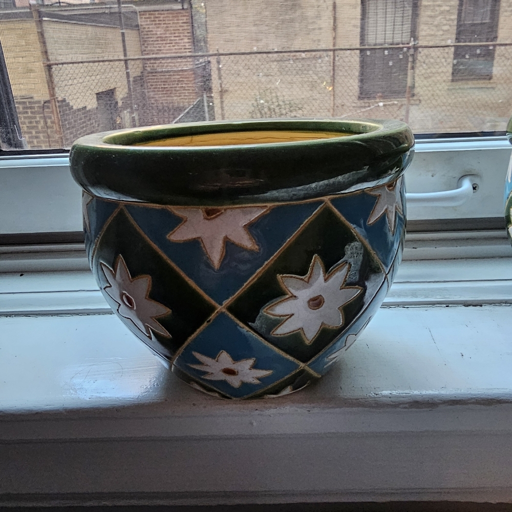 Ceramic flower pots blue and green